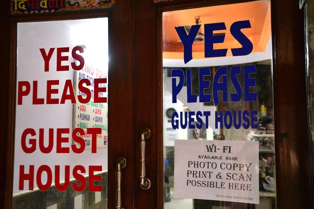 Yes Please Guest House Ню Делхи Екстериор снимка